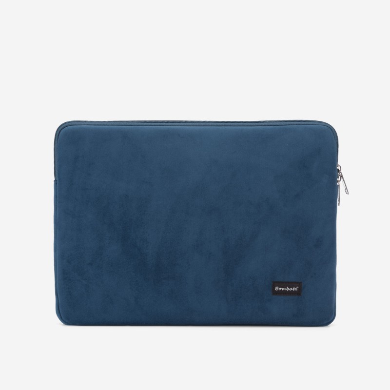 Калъф Bombata Sleeve Velvet 15-16 inch Dark Blue Калъф Bombata Sleeve Velvet 15-16 inch Dark Blue